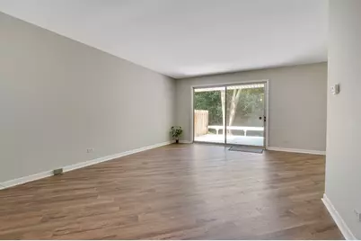 834 Swallow Street, Deerfield, IL 60015 - Photo 8