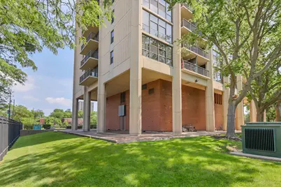 2901 S Michigan Avenue #403, Chicago, IL 60616 - Photo 2