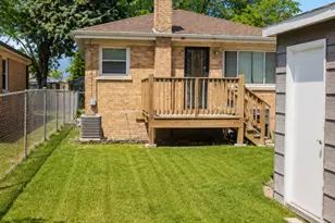 1039 Eastern Ave, Bellwood, IL 60104 - Photo 4