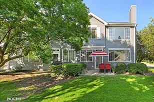 39 S Oakhurst Dr, Aurora, IL 60504 - Photo 20