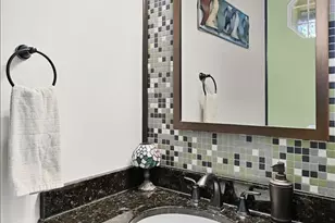 39 S Oakhurst Dr, Aurora, IL 60504 - Photo 10