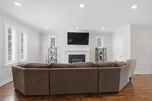 612 S 13th Ave, Maywood, IL 60153 - Photo 8