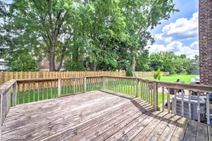 411 Hickory Dr, Wheeling, IL 60090 - Photo 34