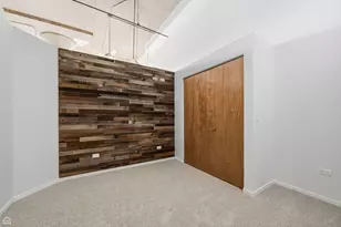 1934 N Washtenaw Ave, Chicago, IL 60647 - Photo 16