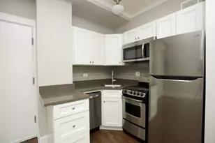 817 W Lakeside Pl, Chicago, IL 60640 - Photo 4