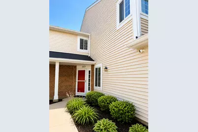 103 Brittany Drive #103, Streamwood, IL 60107 - Photo 2