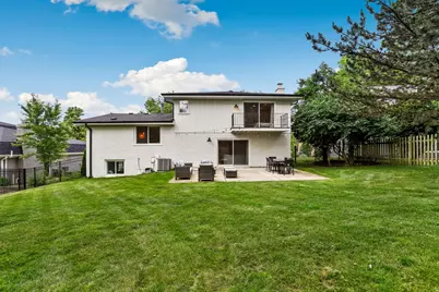 8448 Clynderven Road, Burr Ridge, IL 60527 - Photo 24