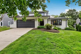 8448 Clynderven Rd, Burr Ridge, IL 60527 - Photo 1