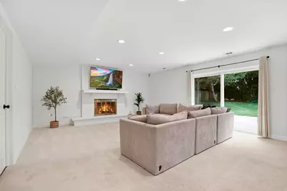 8448 Clynderven Road, Burr Ridge, IL 60527 - Photo 16