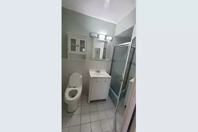 7227 N Ridge Boulevard #2A, Chicago, IL 60645 - Photo 10
