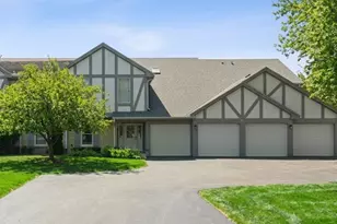 32 W Fern Ct, Palatine, IL 60067 - Photo 1
