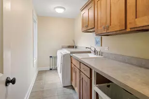 901 Kenton Rd, Deerfield, IL 60015 - Photo 28