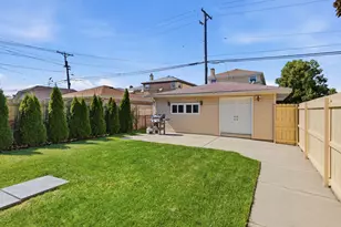 5800 W Giddings St, Chicago, IL 60630 - Photo 24