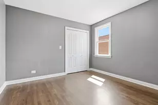 5800 W Giddings St, Chicago, IL 60630 - Photo 16