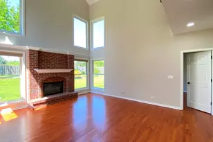 720 Kendridge Ct, Aurora, IL 60502 - Photo 8