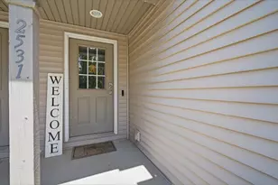 2531 Fox Trot Trail, Bloomington, IL 61705 - Photo 2