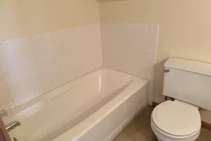 1511 St Vincents Ave, Lasalle, IL 61301 - Photo 16
