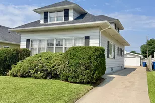 1511 St Vincents Ave, Lasalle, IL 61301 - Photo 1