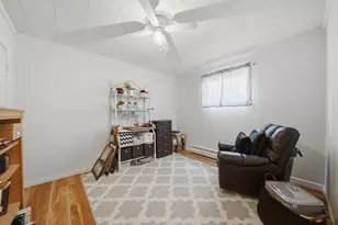 402 E 19th St, Sterling, IL 61081 - Photo 24