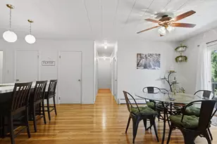 402 E 19th St, Sterling, IL 61081 - Photo 18