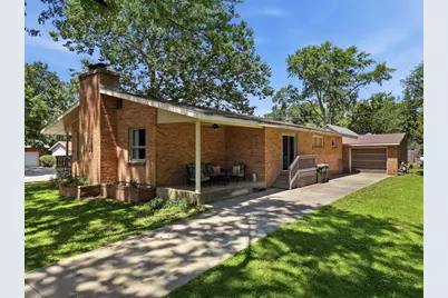 402 E 19th Street, Sterling, IL 61081 - Photo 4
