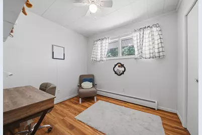 402 E 19th Street, Sterling, IL 61081 - Photo 22