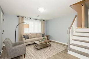 319 Shirley Ct, Wheaton, IL 60187 - Photo 18