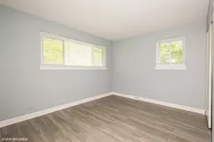 319 Shirley Ct, Wheaton, IL 60187 - Photo 10