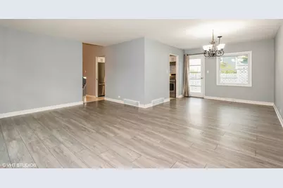 319 Shirley Court, Wheaton, IL 60187 - Photo 6