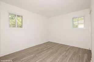 319 Shirley Ct, Wheaton, IL 60187 - Photo 12