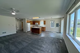 924 Bergera Street W, Braidwood, IL 60408 - Photo 4