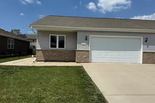 924 Bergera Street W, Braidwood, IL 60408 - Photo 2