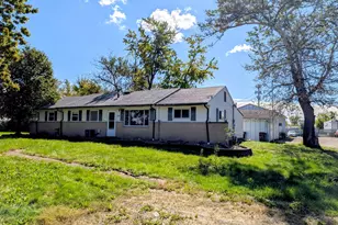 21 E Romeo Rd, Romeoville, IL 60446 - Photo 2