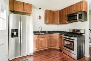 444 Pleasure Dr, Mundelein, IL 60060 - Photo 2