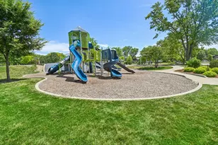 18W074 Jamestown Ln, Villa Park, IL 60181 - Photo 32