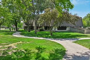 18W074 Jamestown Ln, Villa Park, IL 60181 - Photo 34