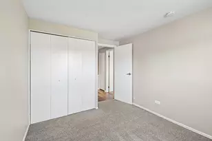 18W074 Jamestown Ln, Villa Park, IL 60181 - Photo 18
