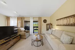 1 W Stonebridge Ct, Palos Hills, IL 60465 - Photo 8