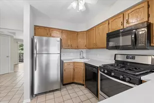 157 Louise Ct, Wood Dale, IL 60191 - Photo 6