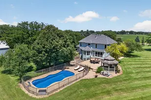 27031 Brickville Rd, Sycamore, IL 60178 - Photo 2
