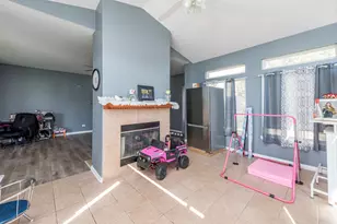 1995 W Meadowview Dr, Round Lake, IL 60073 - Photo 16