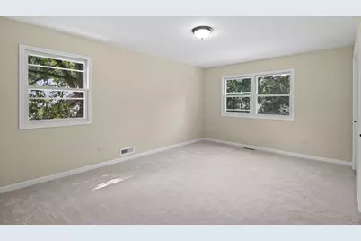 10414 Country Lane, Beach Park, IL 60087 - Photo 16