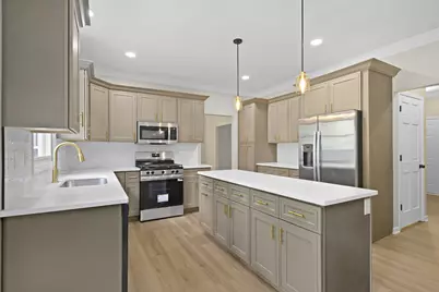 10414 Country Lane, Beach Park, IL 60087 - Photo 2