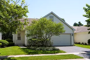2241 Carillon Dr, Grayslake, IL 60030 - Photo 2