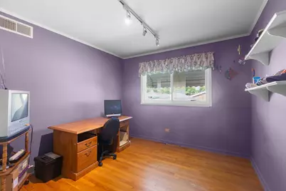 8948 Nashville Avenue, Morton Grove, IL 60053 - Photo 10