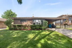 8948 Nashville Ave, Morton Grove, IL 60053 - Photo 2