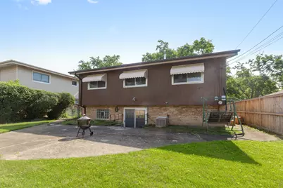 8948 Nashville Avenue, Morton Grove, IL 60053 - Photo 18
