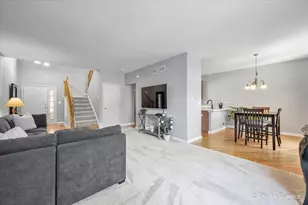 375 Wolcott Ln, Batavia, IL 60510 - Photo 10