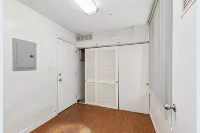 8029 Lincoln Avenue, Skokie, IL 60077 - Photo 32