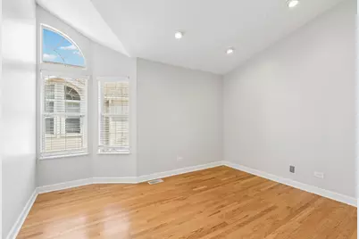 8029 Lincoln Avenue, Skokie, IL 60077 - Photo 18